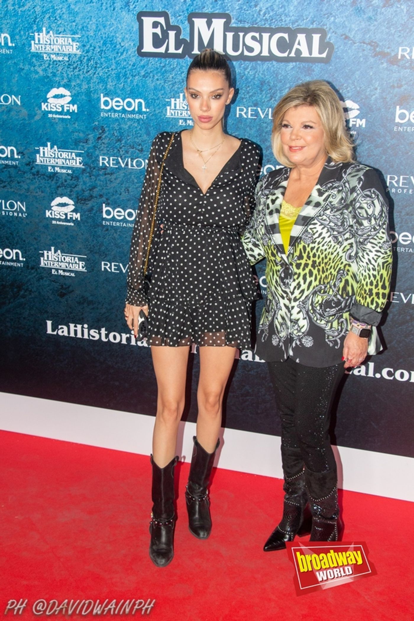 PHOTOS: Noche de estreno de LA HISTORIA INTERMINABLE  Image