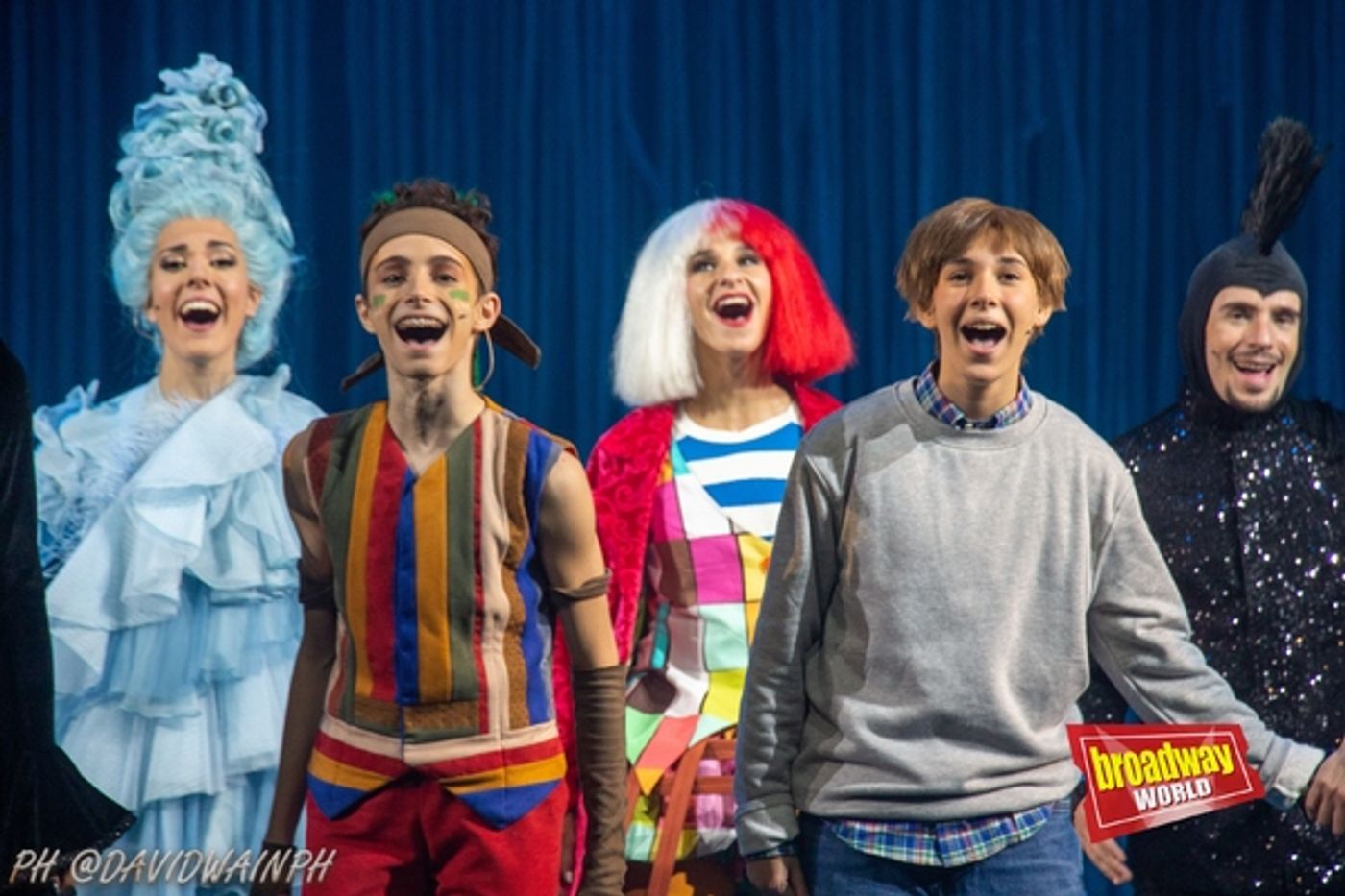 PHOTOS: Noche de estreno de LA HISTORIA INTERMINABLE  Image