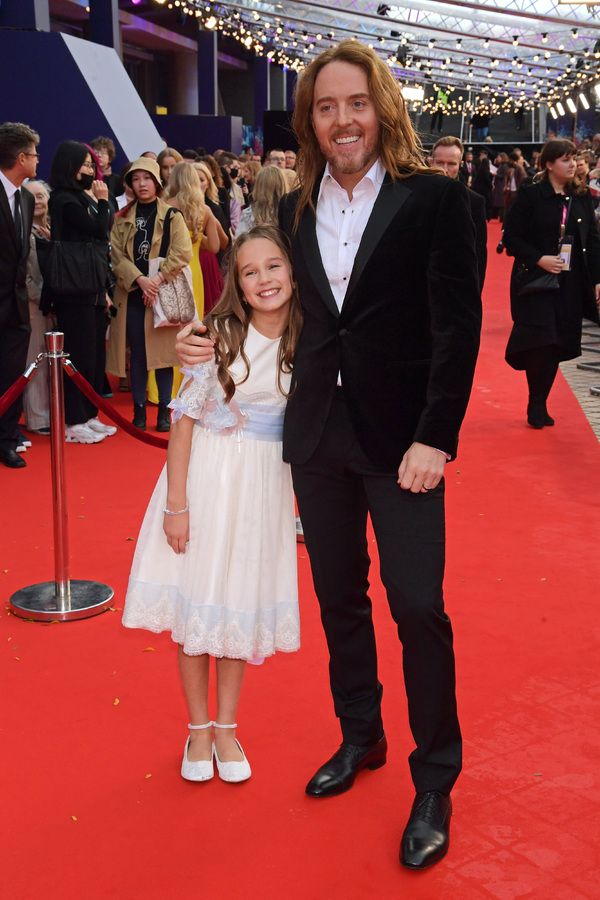 Photos: MATILDA THE MUSICAL Movie Cast Hits the Red Carpet at the BFI London Film Festival Premiere — photo 31 of 33