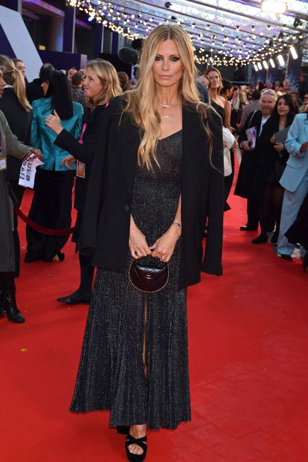 Photos: MATILDA THE MUSICAL Movie Cast Hits the Red Carpet at the BFI London Film Festival Premiere — photo 15 of 33