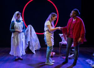 Jesi Mullins, Izzie Jones and Stephanie Mattos @ BroadwayWorld Jesi Mullins, Izzie Jones and Stephanie Mattos Photo