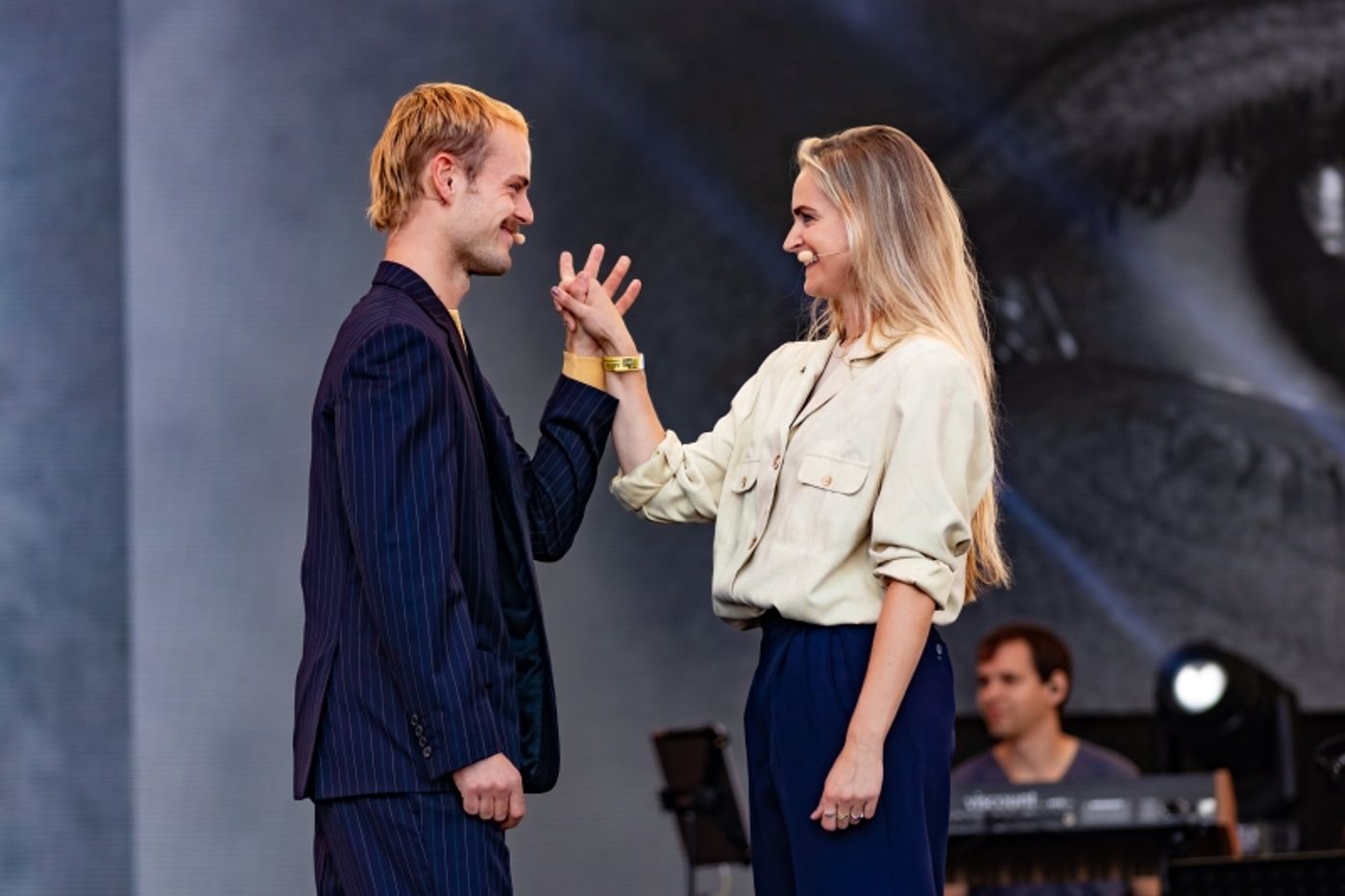 Feature: DE JONGSTE MUSICALPRODUCENT VAN NEDERLAND PRESENTEERT ZIJN EERSTE MUSICAL: BEFORE AFTER!  Image