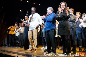 Jeffrey L. Page, Keith Edwards, Diane Paulus, and the cast of 1776 Photo