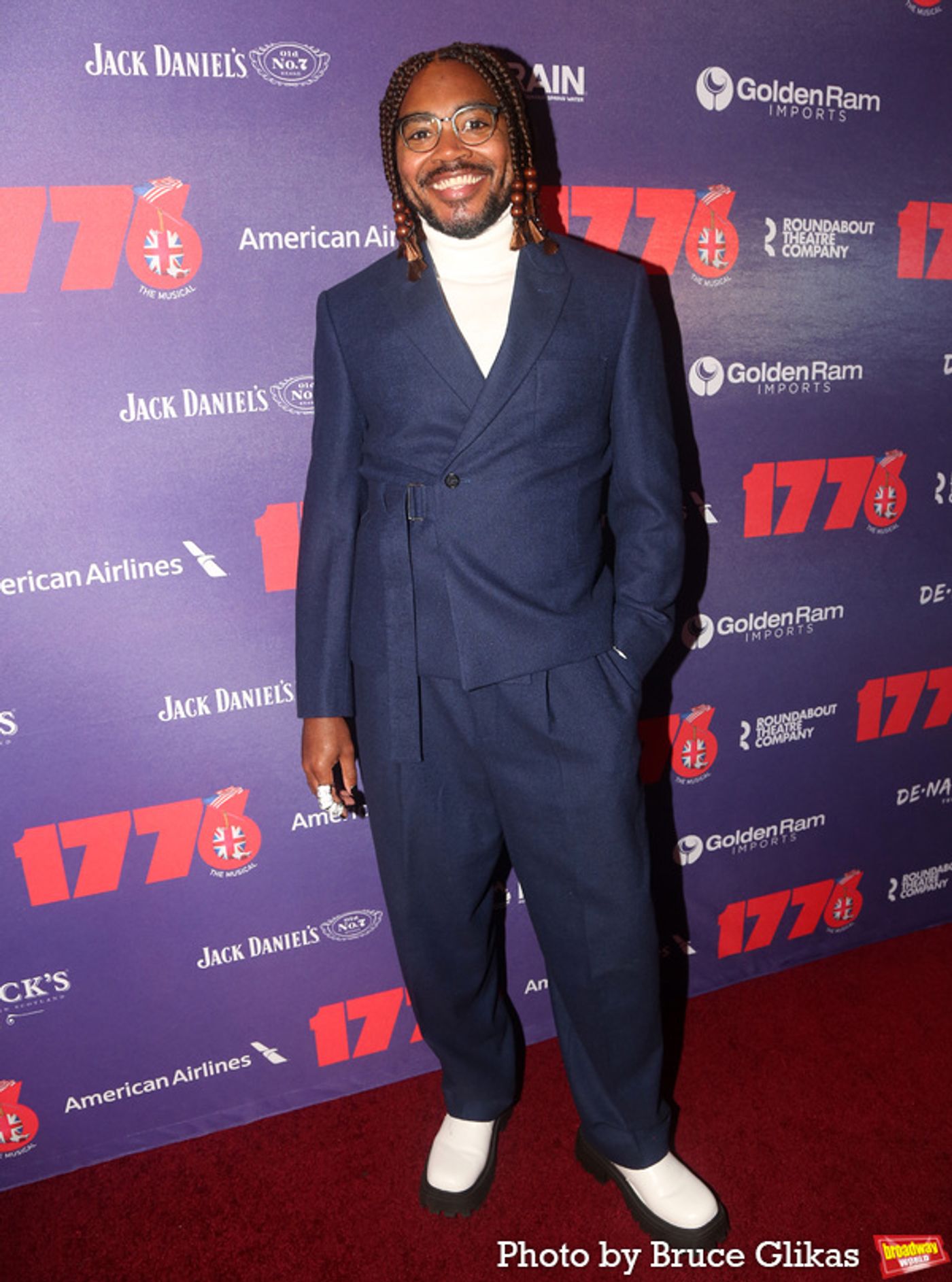 Photos: Stars Arrive on the 1776 Red Caret on Opening Night  Image