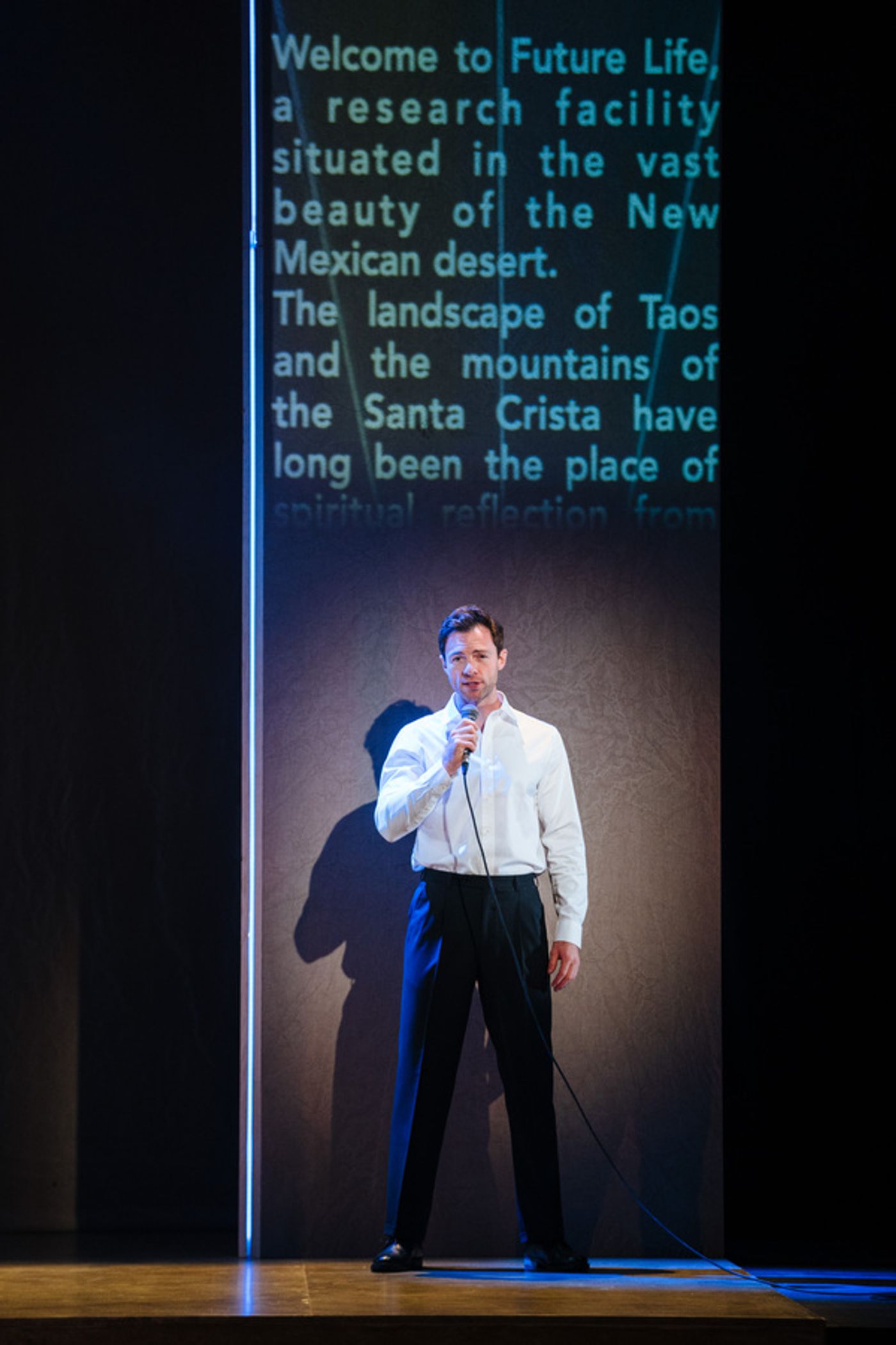 Photos: First Look at David Farr's A DEAD BODY IN TAOS UK Tour  Image