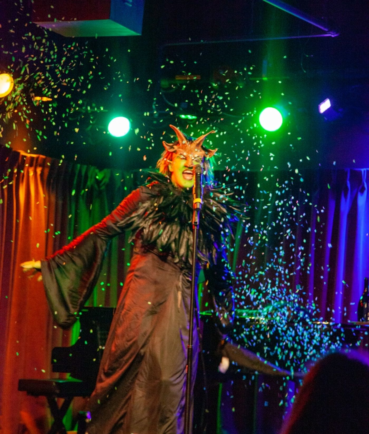 Photos: TIM MURRAY IS WITCHES! Plays The Green Room 42  Image