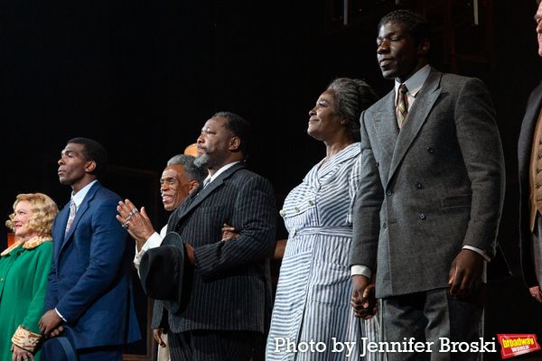 Photos: The Cast of DEATH OF A SALESMAN Takes Their Opening Night Bows — photo 15 of 36