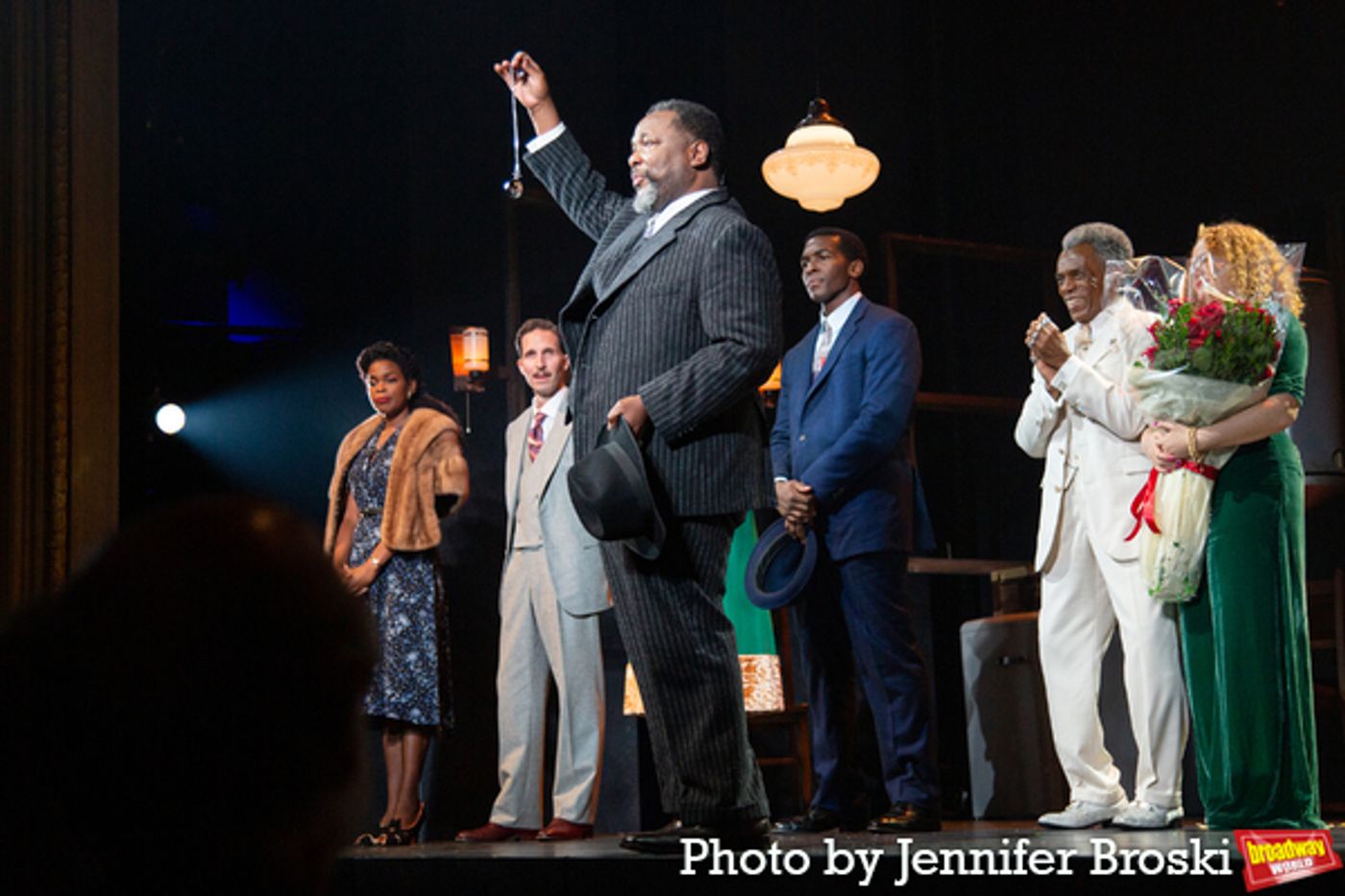 Photos: The Cast of DEATH OF A SALESMAN Takes Their Opening Night Bows  Image