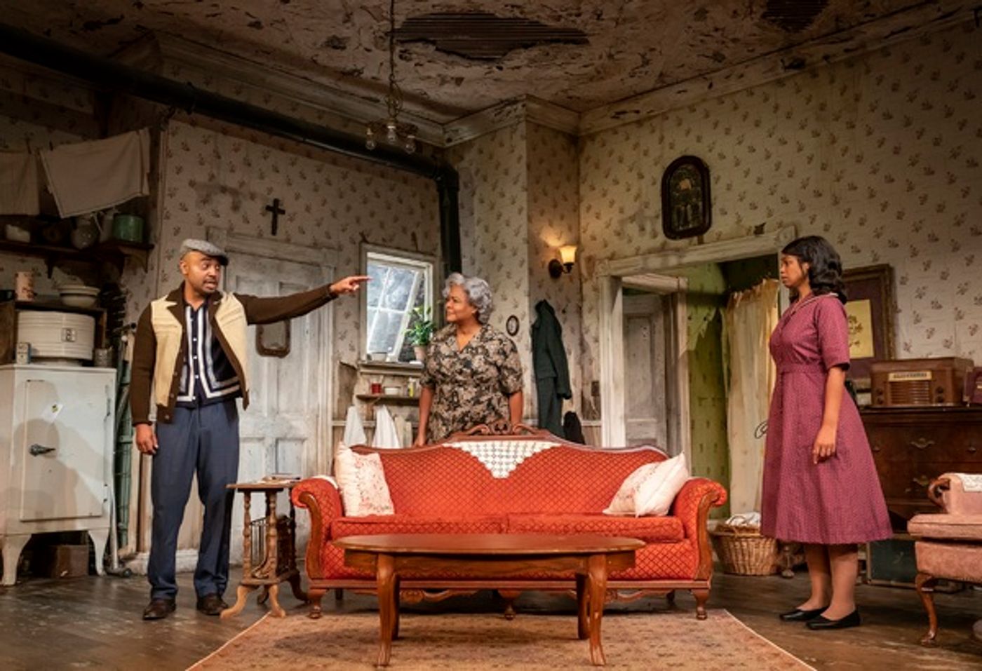 Photos: First Look at Tonya Pinkins, Francois Battiste & More in A RAISIN IN THE SUN  Image