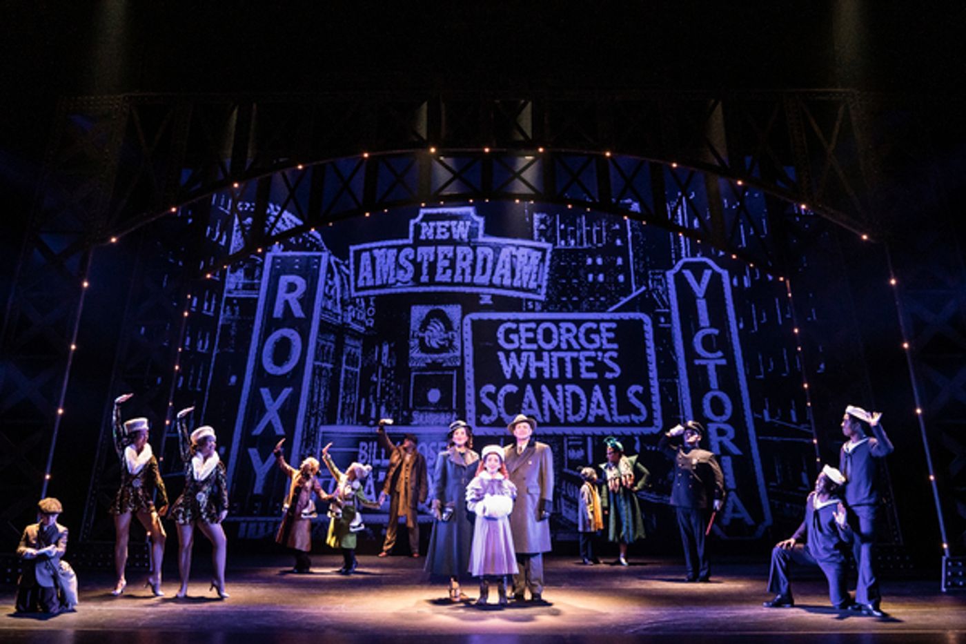 Photos & Video: Get a First Look at the New ANNIE National Tour  Image