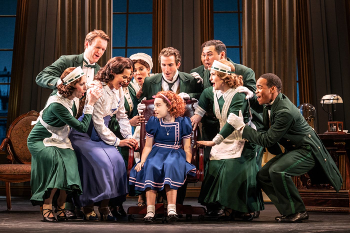 Photos & Video: Get a First Look at the New ANNIE National Tour  Image
