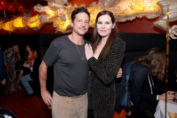 Simon Rex and Geena Davis Photo
