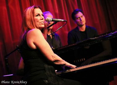 Victoria Shaw Photo
