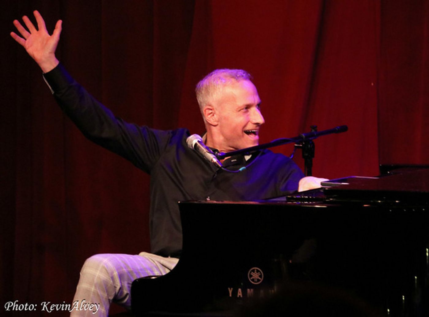 Photos: Victoria Shaw, Peter Cincotti & Jim Brickman Perform in THREE FRIENDS/ONE PIANO at Birdland  Image