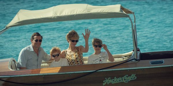 Dominic West as Prince Charles and Elizabeth Debicki as Princess Diana Photo