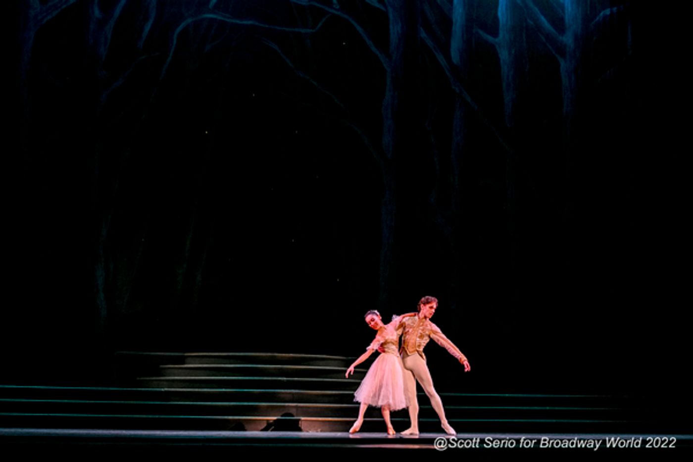 Photos: Philadelphia Ballet's CINDERELLA at The Academy Of Music  Image