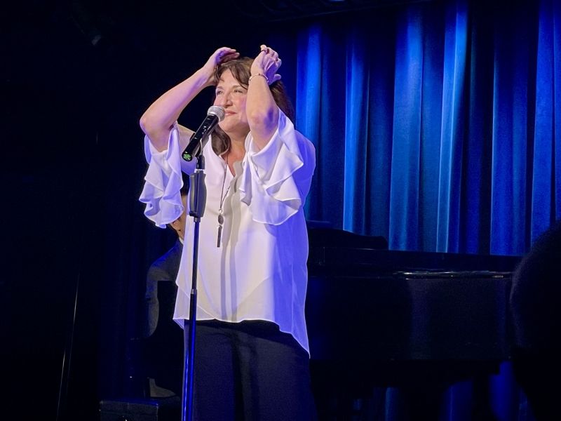 Review: LISA VIGGIANO SINGS THE JANE OLIVOR SONGBOOK is a Heartfelt Tribute at Laurie Beechman Theatre  Image