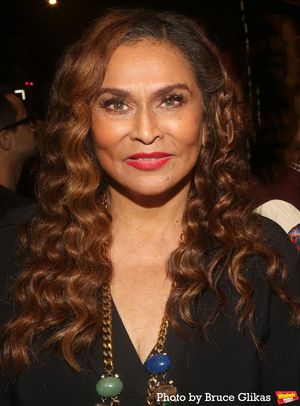 Tina Knowles Photo