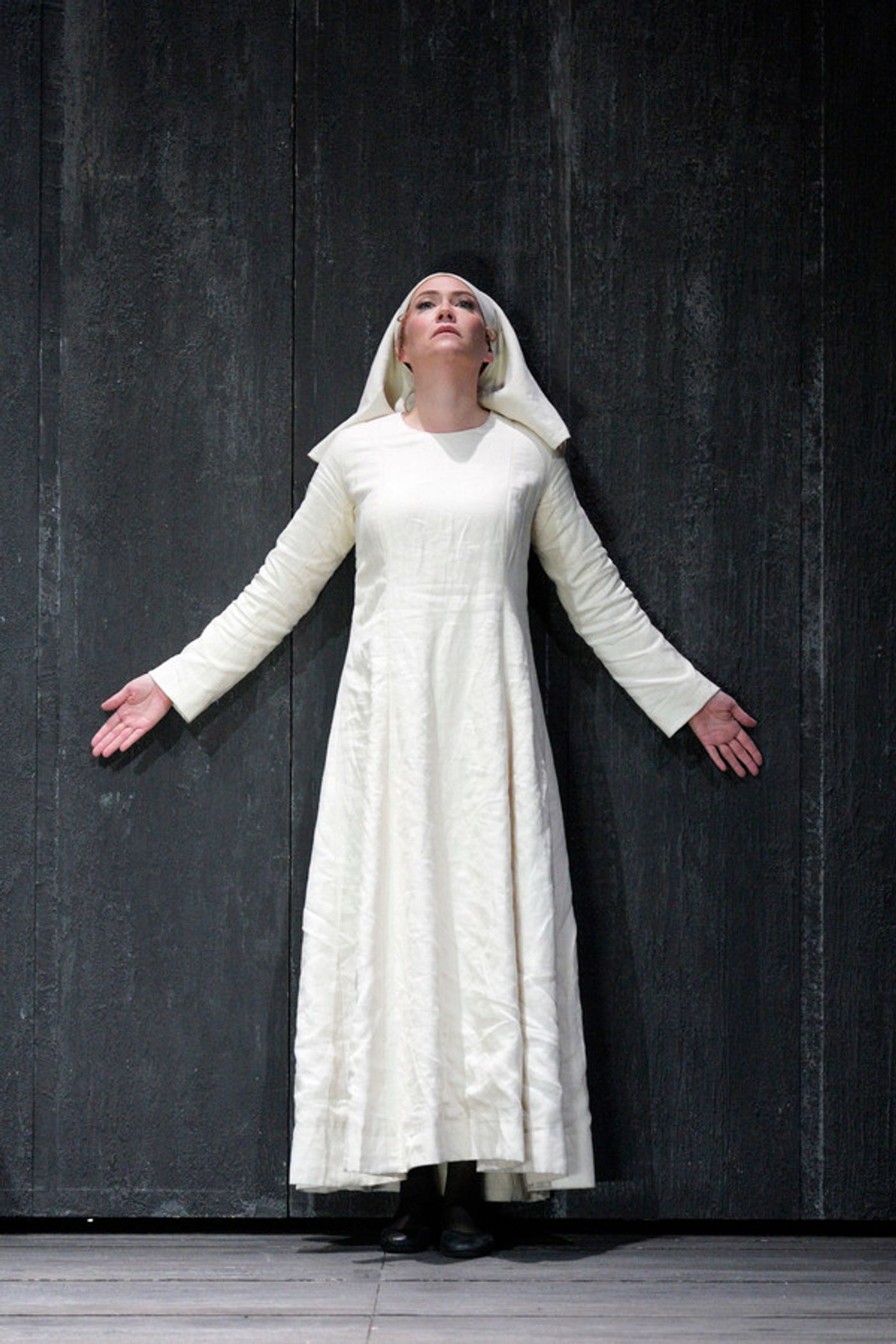 Photos: First Look at San Francisco Opera's DIALOGUES OF THE CARMELITES  Image