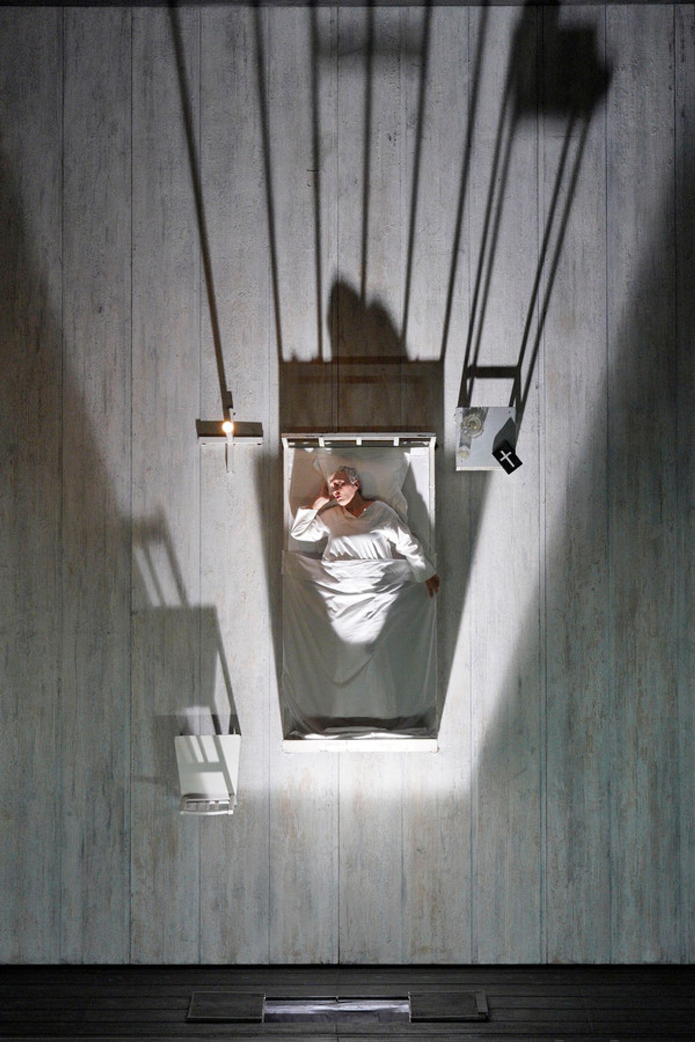 Photos: First Look at San Francisco Opera's DIALOGUES OF THE CARMELITES  Image