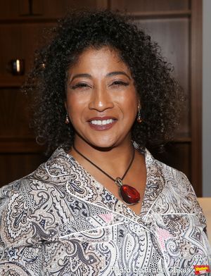 Melanie La Barrie Photo