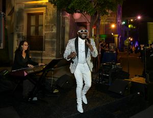 LOS ANGELES, CALIFORNIA - OCTOBER 15: Atmosphere at Family Equality's LA Impact: A Night of Heroes at Paramount Studios on October 15, 2022 in Los Angeles, California. (Photo by Charley Gallay/Getty Images for Family Equality) @ BroadwayWorld LOS ANGELES, CALIFORNIA - OCTOBER 15: Atmosphere at Family Equality's LA Impact: A Ni Photo
