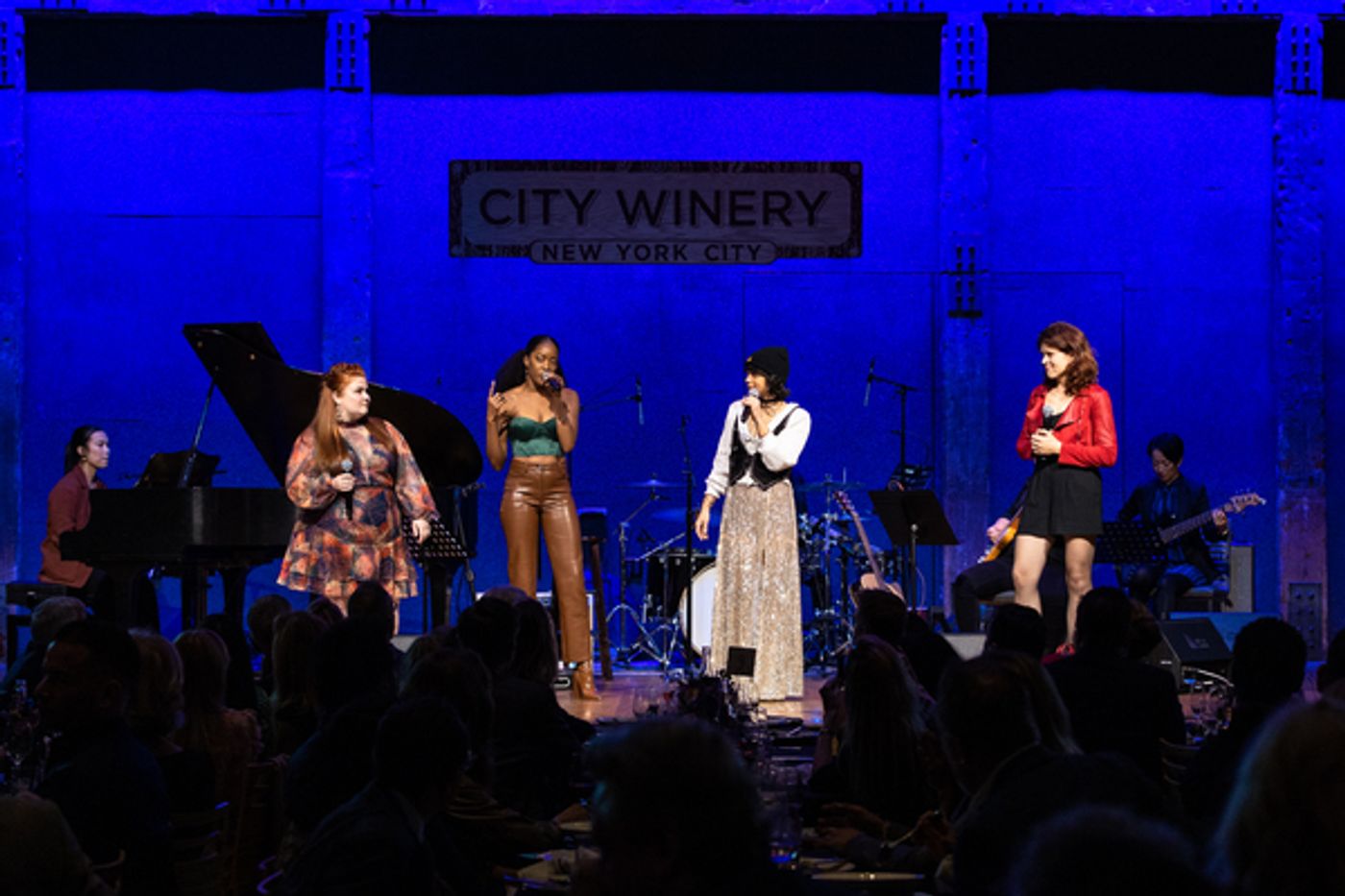 Photos: See Wendell Pierce, Lena Hall, Helen Park & More at The Drama League's 2022 Fall Gala  Image