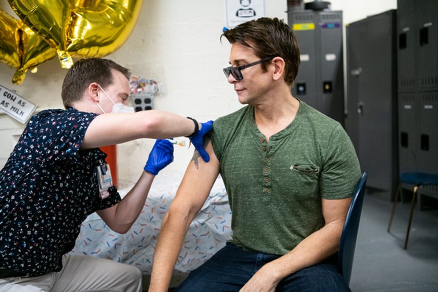 Photos: Andy Karl, Stephanie J. Block, Gavin Creel & More Get Their Flu Shots Thanks to The Entertainment Community Fund Image