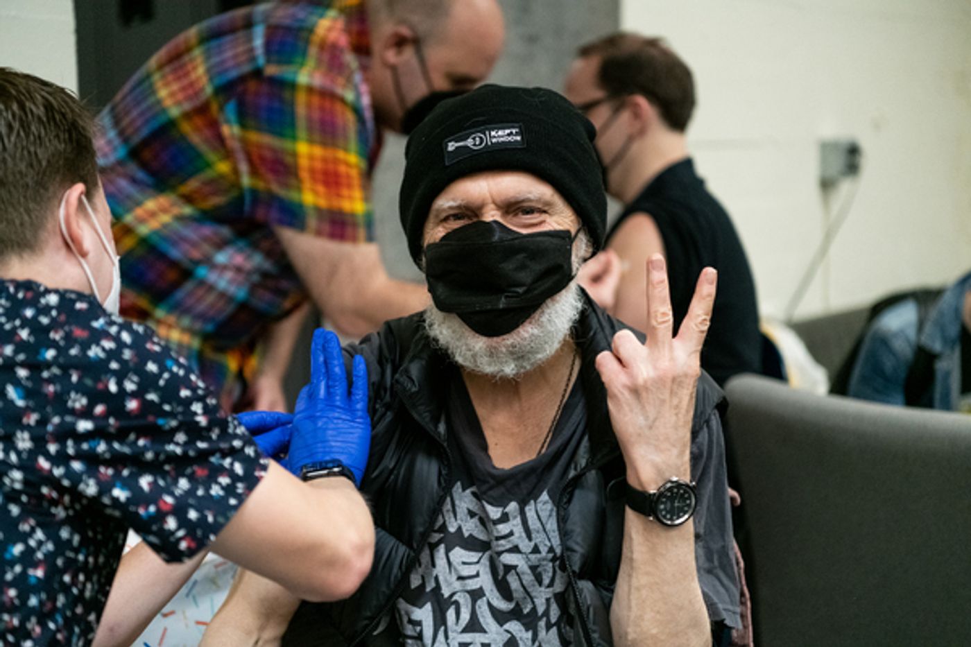 Photos: Andy Karl, Stephanie J. Block, Gavin Creel & More Get Their Flu Shots Thanks to The Entertainment Community Fund Photos: Andy Karl, Stephanie J. Block, Gavin Creel & More Get Their Flu Shots Thanks to The Entertainment Community Fund Image