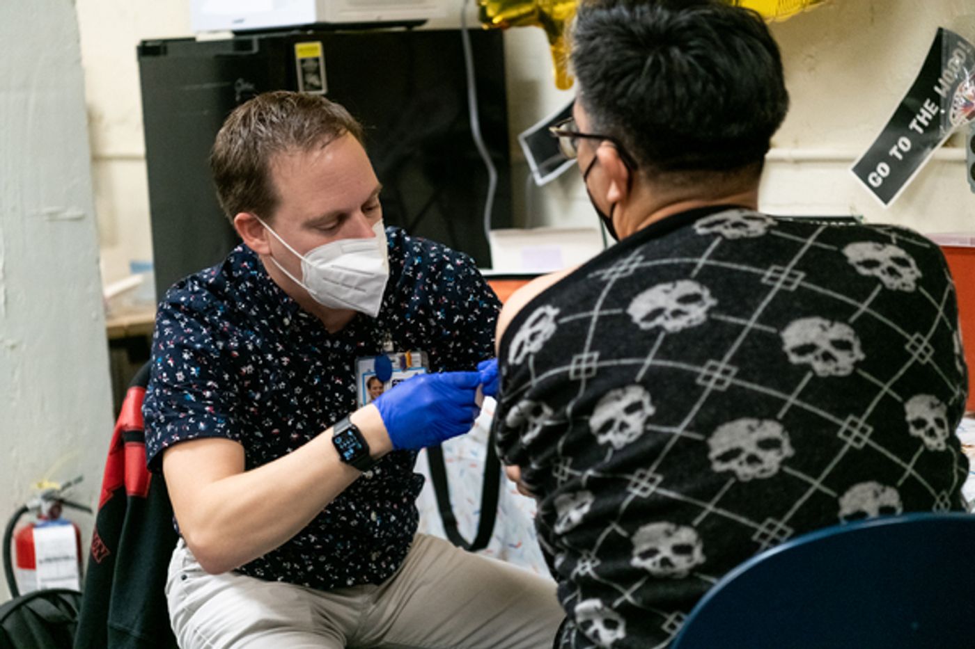 Photos: Andy Karl, Stephanie J. Block, Gavin Creel & More Get Their Flu Shots Thanks to The Entertainment Community Fund Photos: Andy Karl, Stephanie J. Block, Gavin Creel & More Get Their Flu Shots Thanks to The Entertainment Community Fund Image