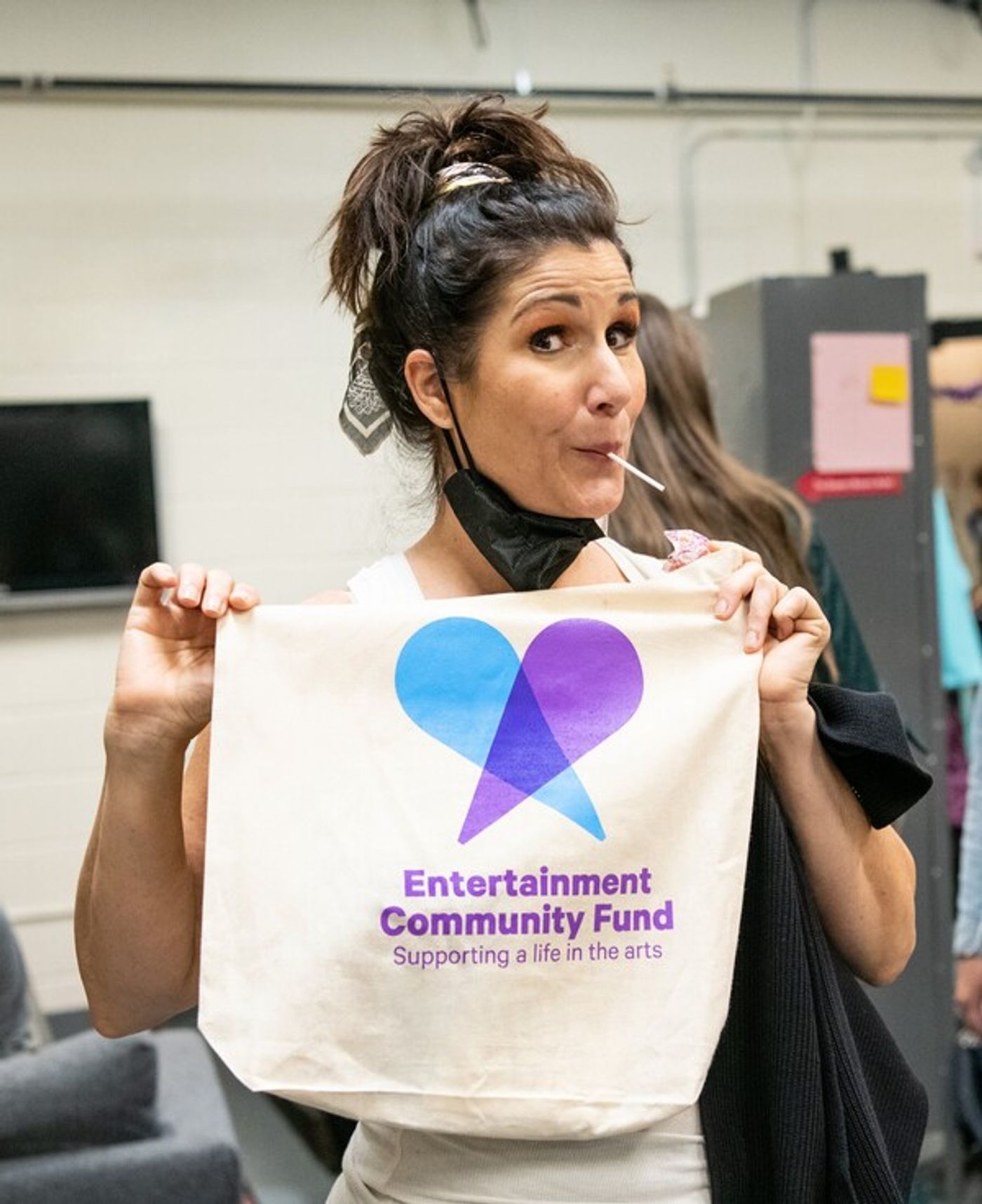 Photos: Andy Karl, Stephanie J. Block, Gavin Creel & More Get Their Flu Shots Thanks to The Entertainment Community Fund Photos: Andy Karl, Stephanie J. Block, Gavin Creel & More Get Their Flu Shots Thanks to The Entertainment Community Fund Image