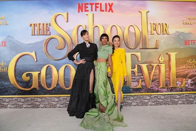 Charlize Theron, Kerry Washington and Michelle Yeoh Photo