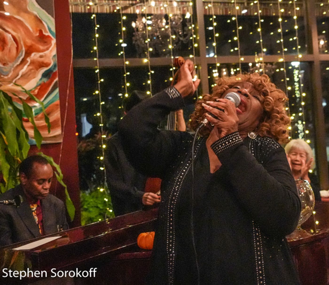 Photos: Avery Sommers Joins Copeland Davis at Cafe Centro Opening  Image