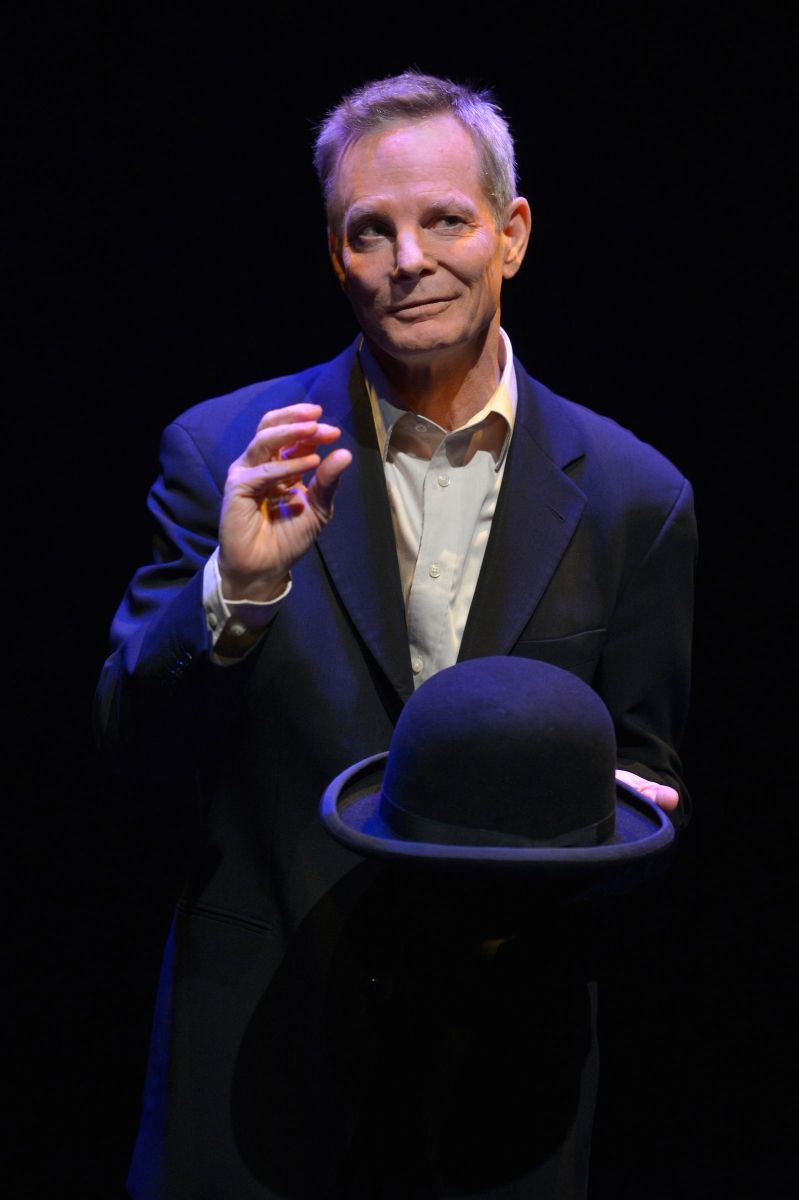 Review: ON BECKETT at A.C.T. Serves Up Bill Irwin's Enthralling Take on the Iconic Writer's Work  Image