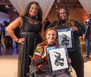 Event Co-chair Princess Mhoon with the 2022 Distinguished Service to the Dance Field recipient Ginger Lane and the daughter of Joan Gray, the 2022 See Chicago Dance Legacy Award recipient, @ BroadwayWorld Event Co-chair Princess Mhoon with the 2022 Distinguished Service to the Dance Field Photo