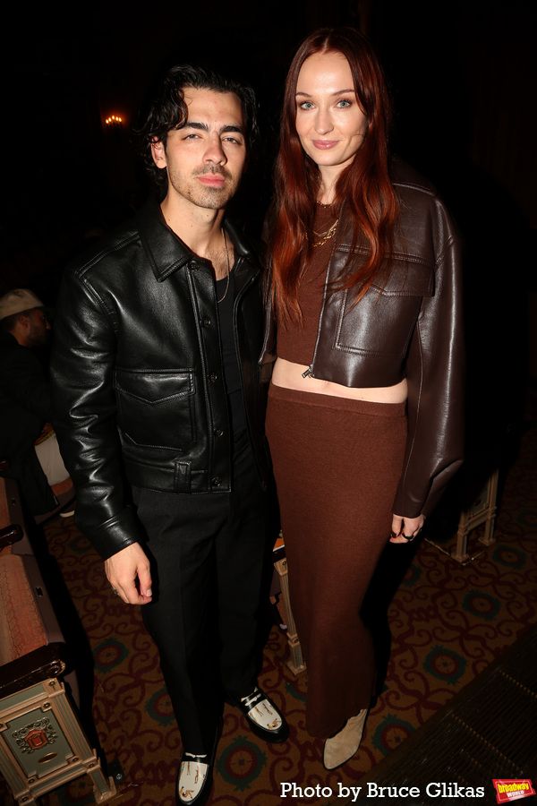 Photos: Stars Walk the Red Carpet on Opening Night of TOPDOG/UNDERDOG — photo 4 of 66