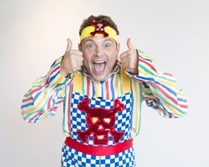 Mark Rhodes @ BroadwayWorld Mark Rhodes Photo