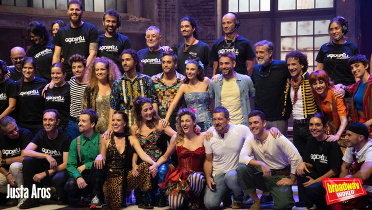 El reparto de GODSPELL en Málaga con Antonio Banderas at 