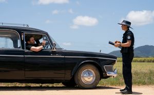 Colin Donnell as Mack/Paulo, Kylie Bracknell as Piper Photo