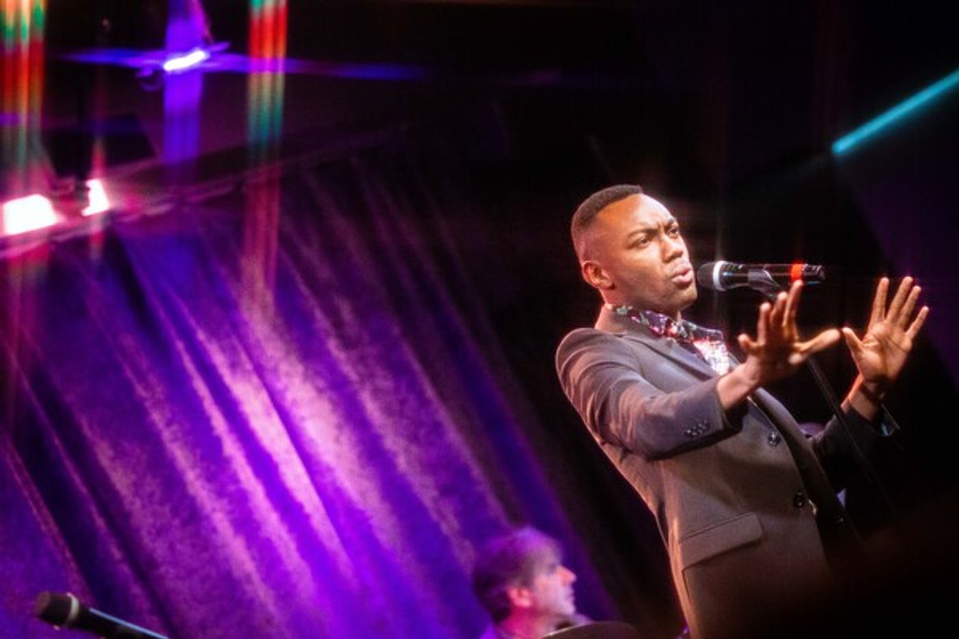 Photos: October 18th Installment of THE LINEUP WITH SUSIE MOSHER Particularly Sparkly In The Matt Baker Lens  Image