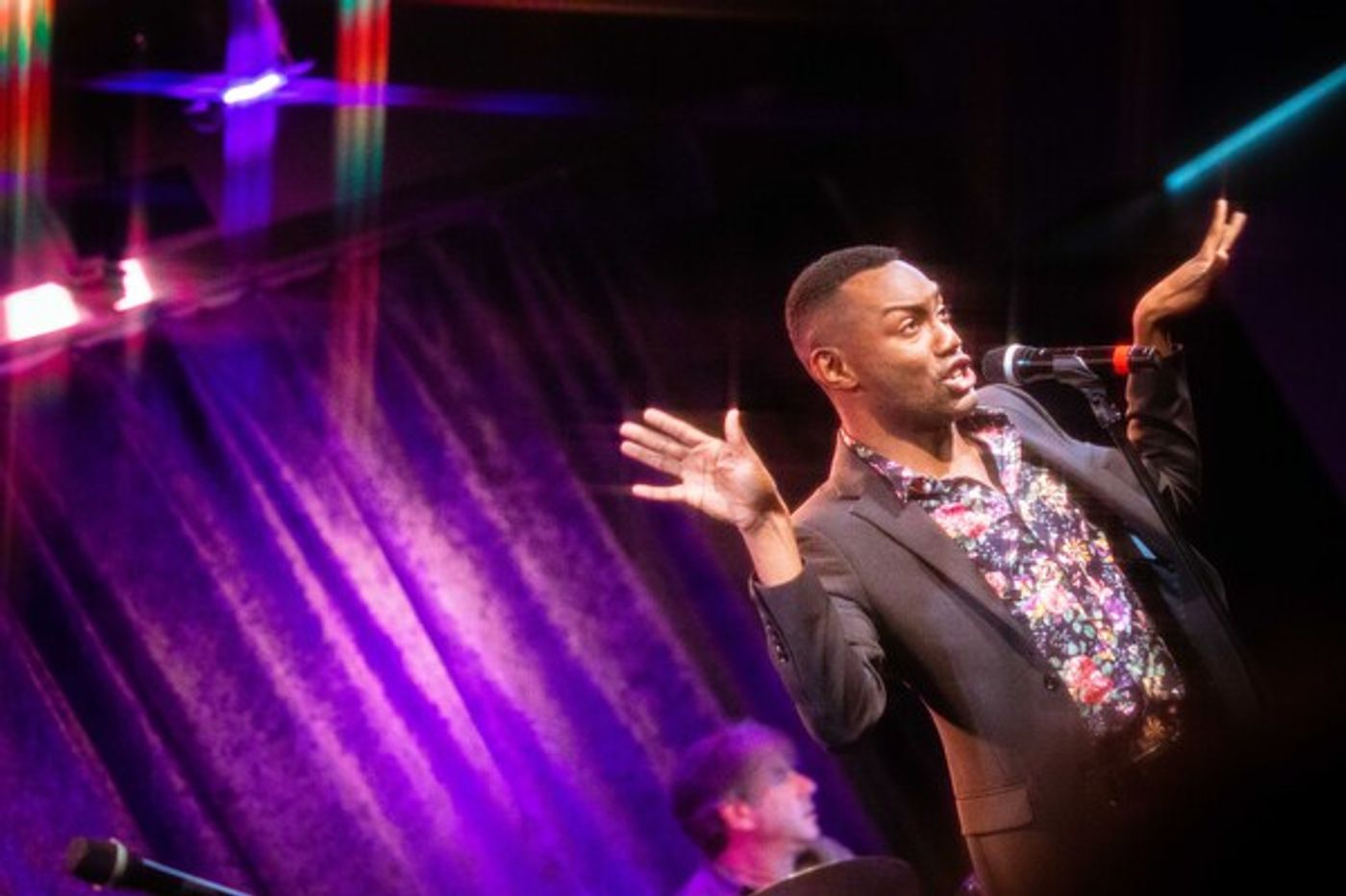 Photos: October 18th Installment of THE LINEUP WITH SUSIE MOSHER Particularly Sparkly In The Matt Baker Lens  Image