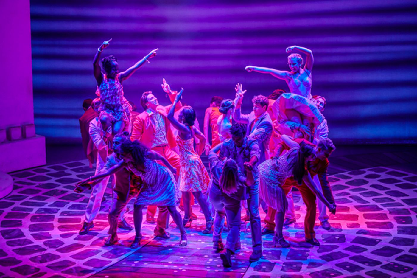 Photos: First Look at the New Cast of MAMMA MIA! in the West End  Image