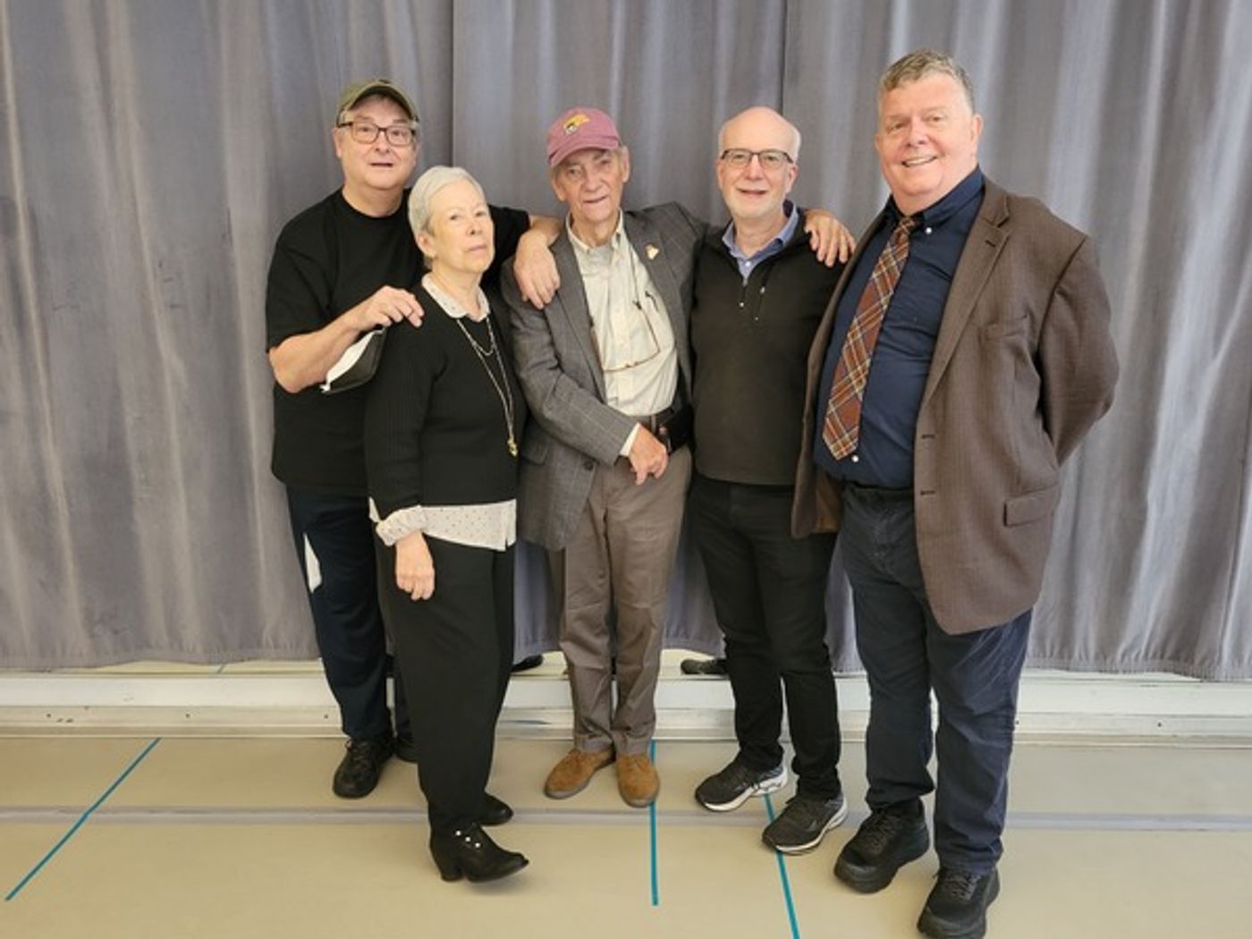 Photos: The Cast of HOAGY CARMICHAEL'S STARDUST ROAD Meets the Press  Image