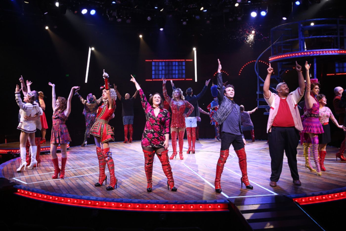 Photos: First Look At KINKY BOOTS At North Shore Music Theatre Photos: First Look At KINKY BOOTS At North Shore Music Theatre Image