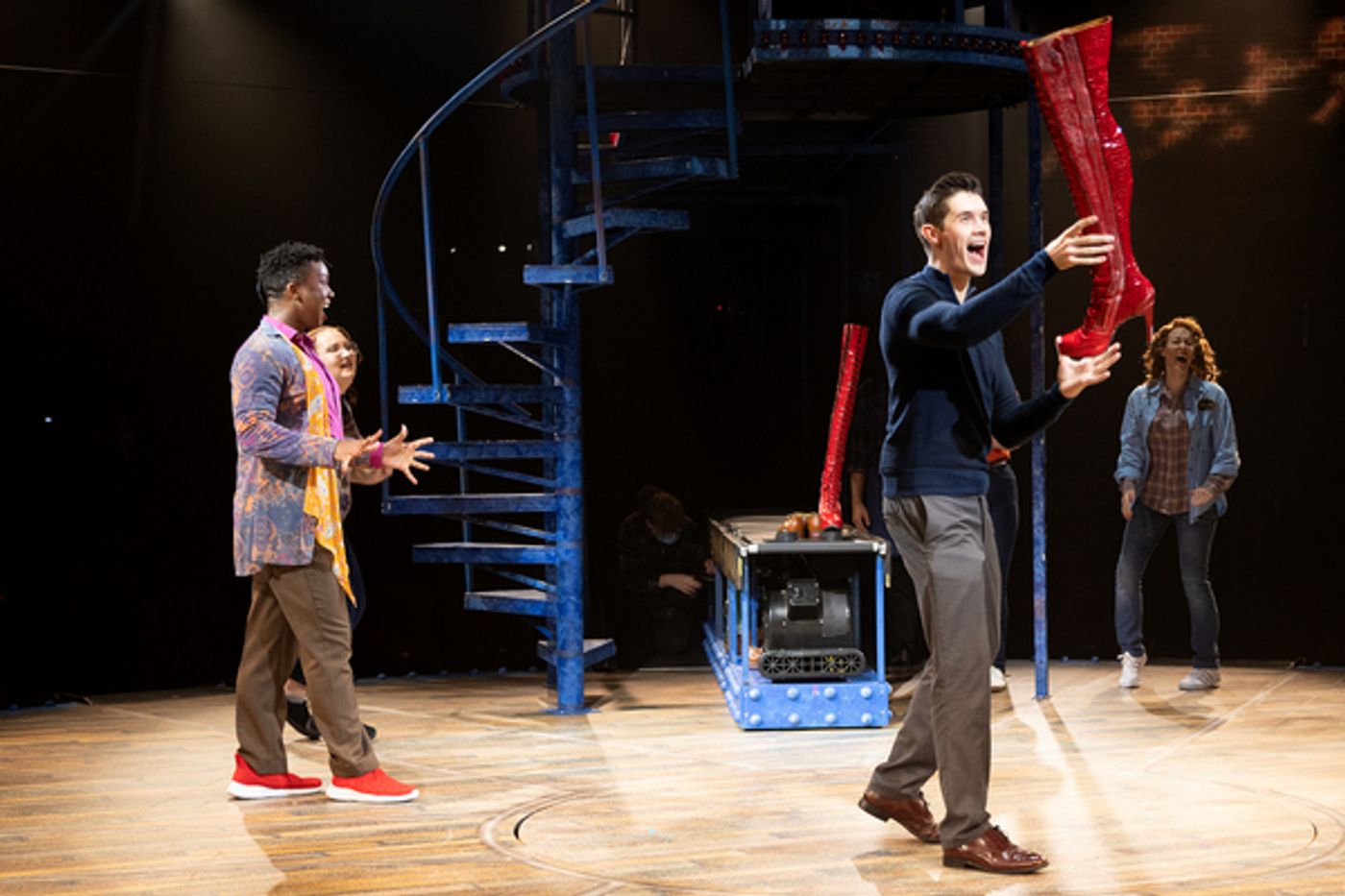 Photos: First Look At KINKY BOOTS At North Shore Music Theatre  Image