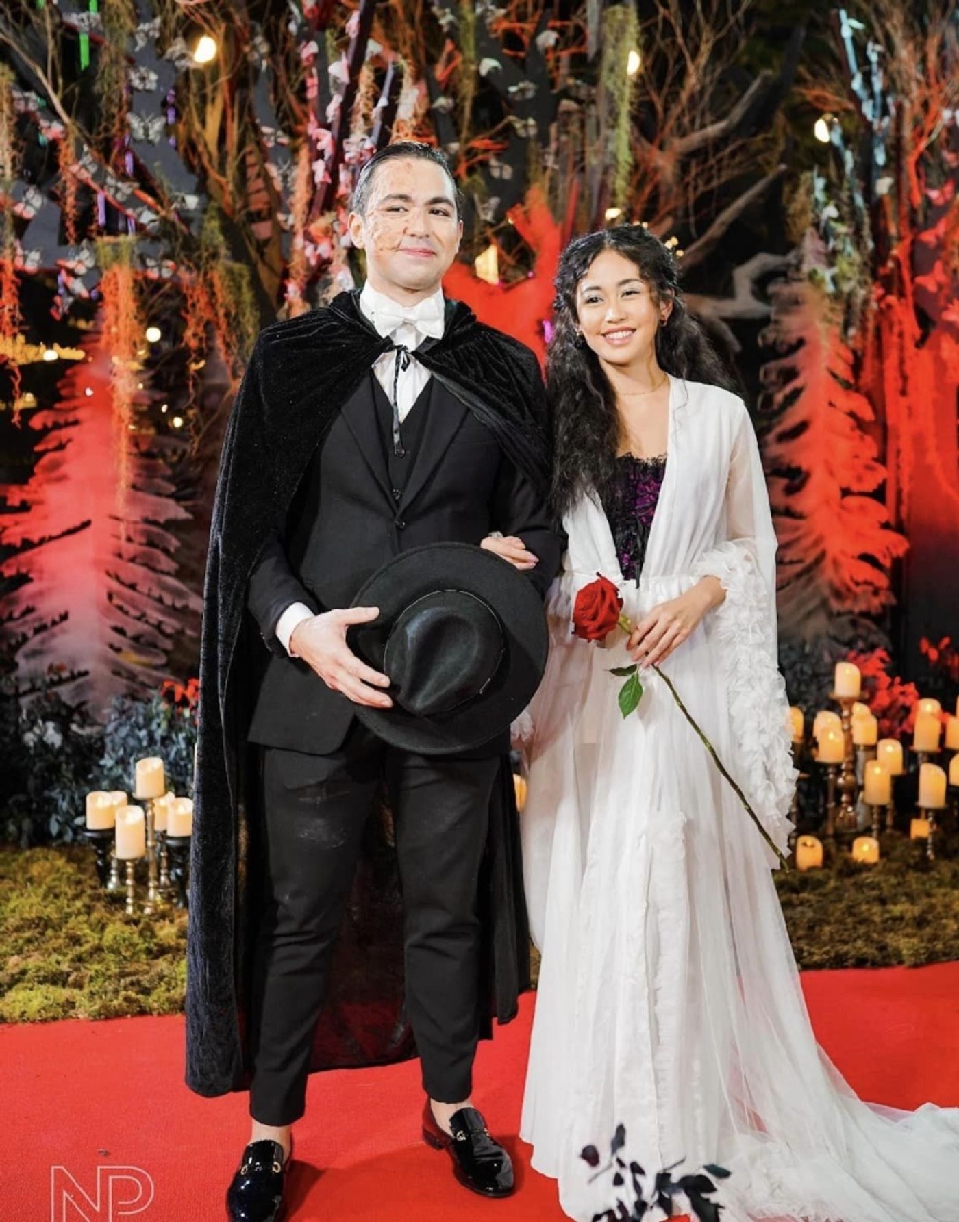 PHOTOS: Monasterio, Villanueva Walk the 'Blood Carpet' as Phantom and Christine  Image