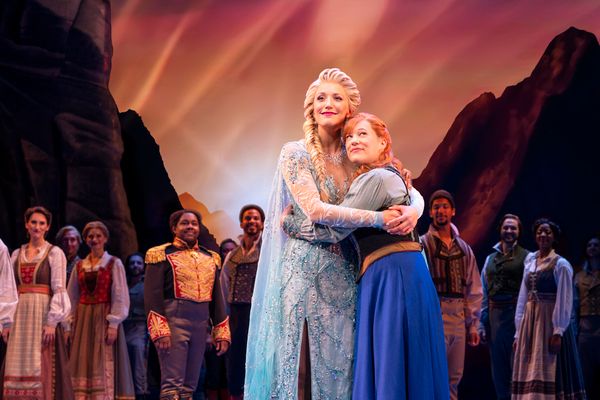 Caroline Bowman, Lauren Nicole Chapman, and company Photo