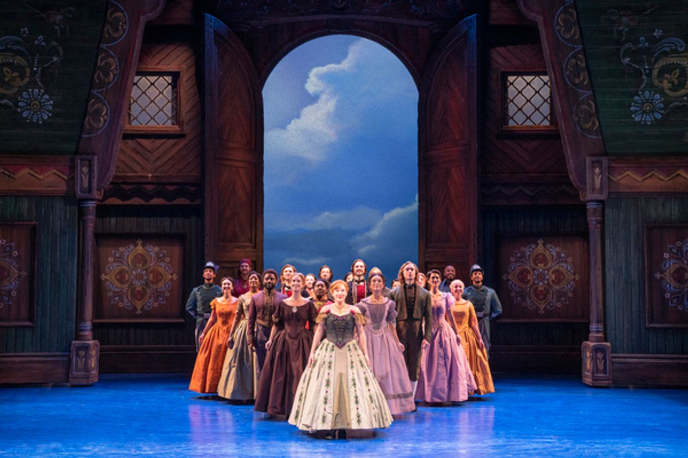 Photos: First Look at All New Photos of FROZEN on Tour  Image