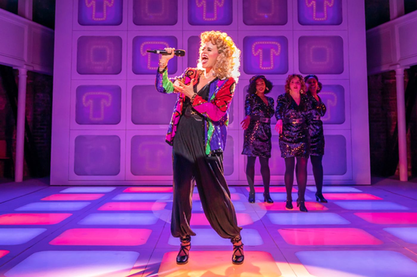 Photos: First Look at Andrew Rannells & Katie Brayben in TAMMY FAYE World Premiere  Image