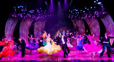 The Cast of STRICTLY BALLROOM Photo